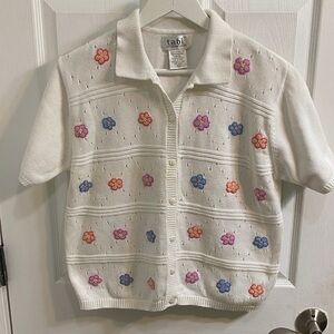 Vintage Tabi Embroidered Flowers Spring White Short Sleeve Cotton Sweater Medium